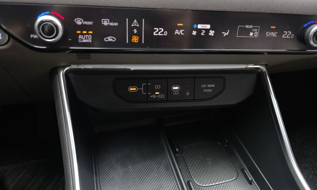 Kia Carnival 9-Seater Noblesse, 2025