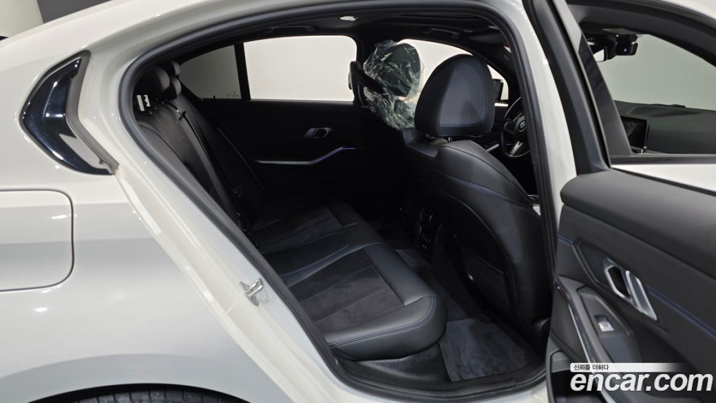 BMW 3-Series 320i M Sport, 2022