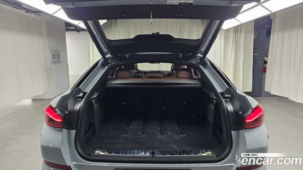 BMW X6 xDrive40i M Sport, 2025