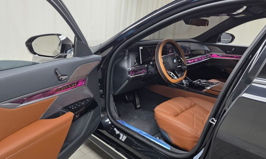 BMW 7-Series 740i xDrive M Sport Limited, 2025