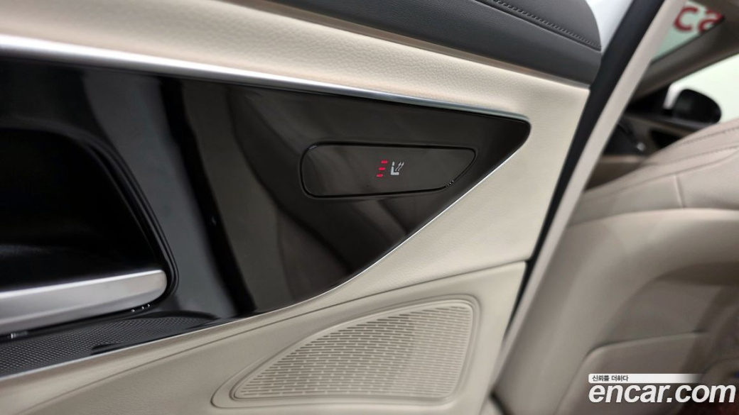 Mercedes-Benz E-Class E220d 4MATIC Exclusive, 2025
