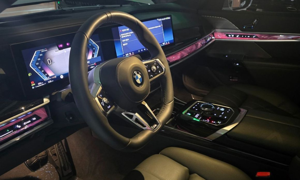 BMW 7-Series 740i xDrive M Sport, 2025