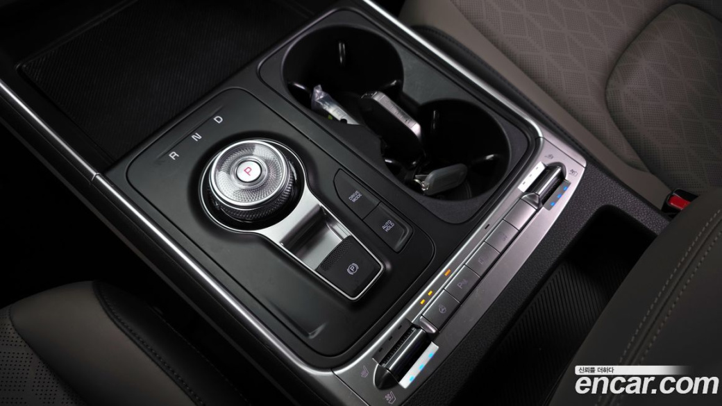 Kia Carnival 9-Seater Prestige, 2024