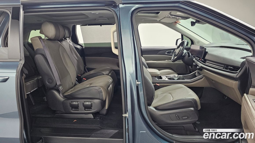 Kia Carnival 7-Seater Noblesse, 2024