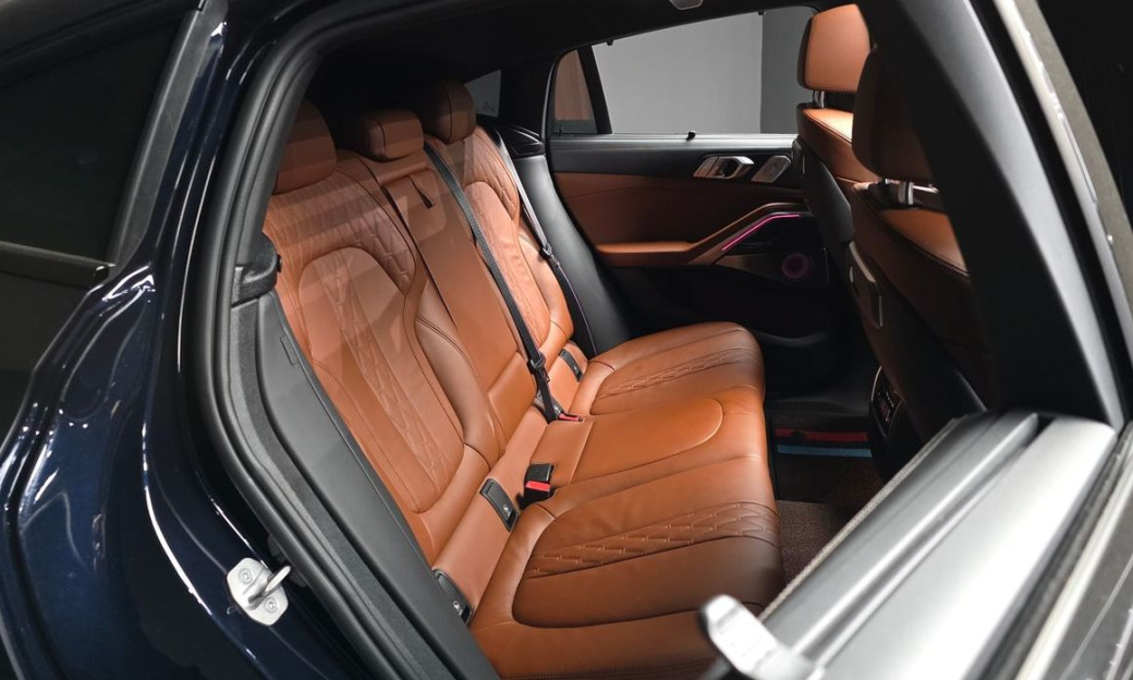 BMW X6 M60i, 2024