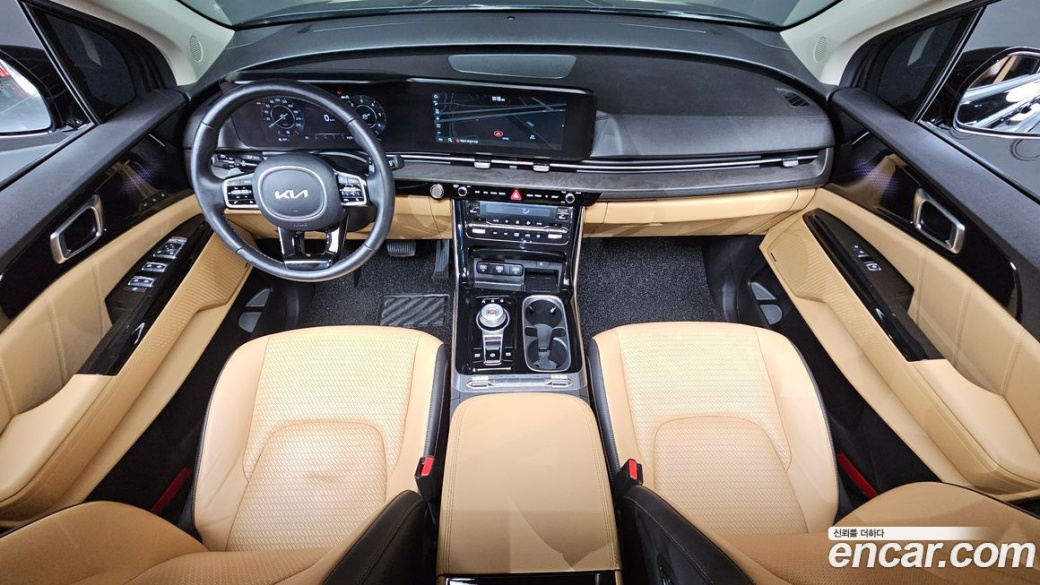 Kia Carnival 9-Seater Signature, 2023