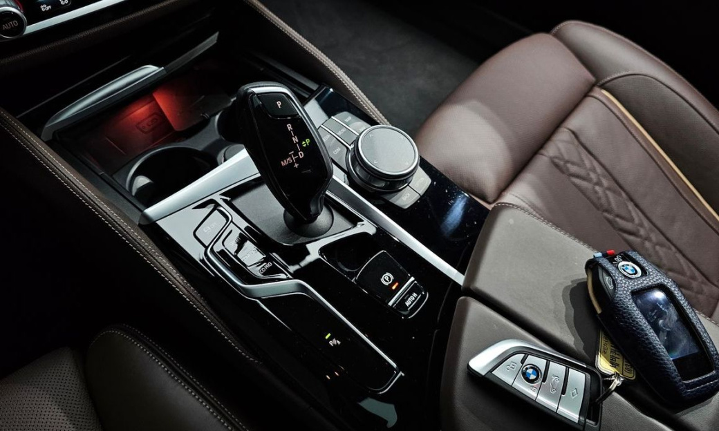 BMW 5-Series 530i M Sport Package, 2023