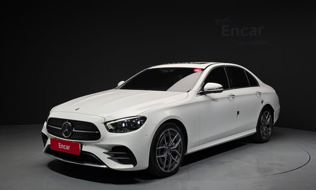 Mercedes-Benz E-Class E220d 4MATIC AMG Line, 2023
