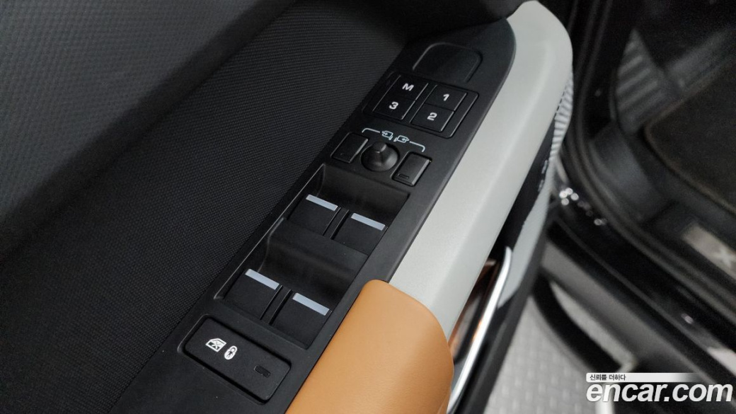 Land Rover Defender 130 D300 X-Dynamic HSE, 2023
