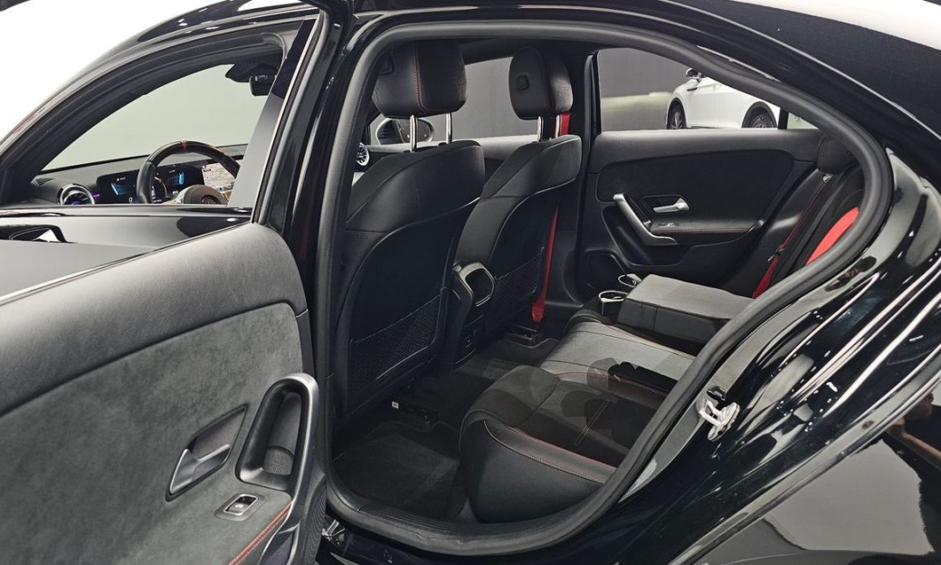 Mercedes-Benz A-Class AMG A35 4MATIC Sedan, 2022