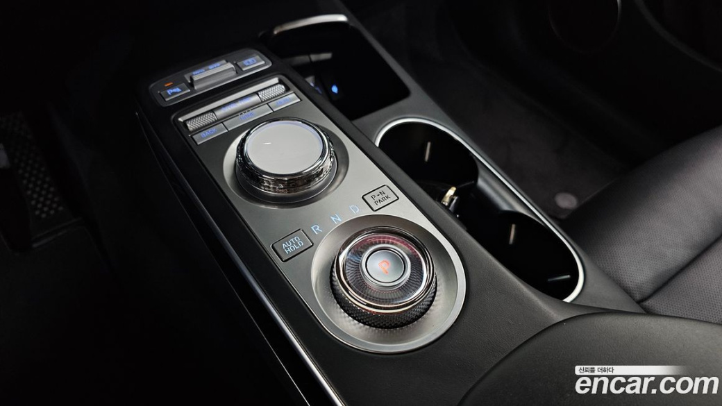 Genesis GV70 2.5T Gasoline 2WD, 2021