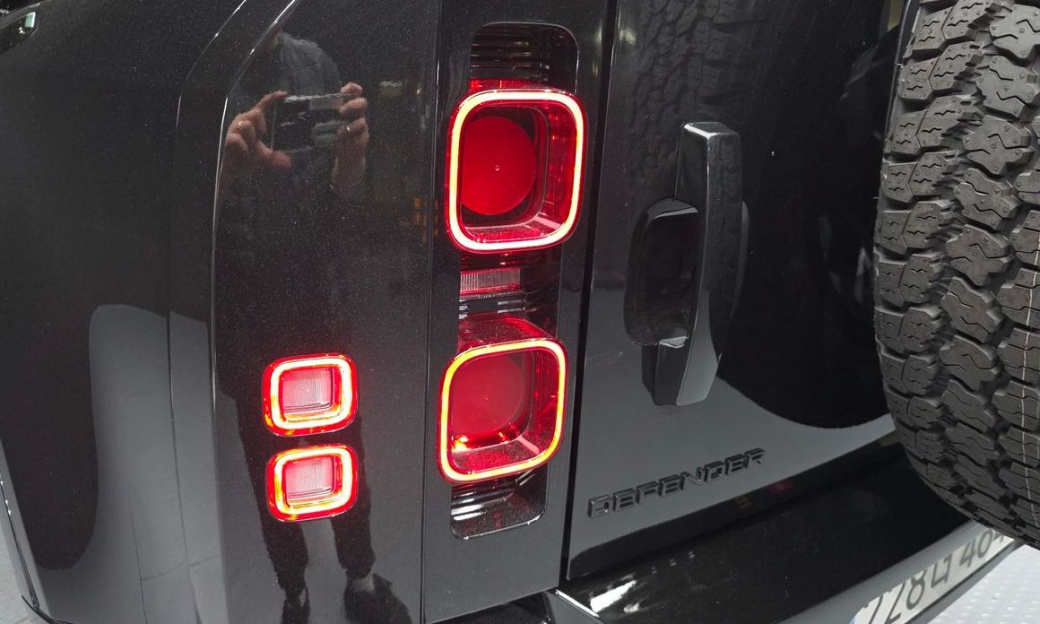 Land Rover Defender 90 D250 XS Edition, 2024