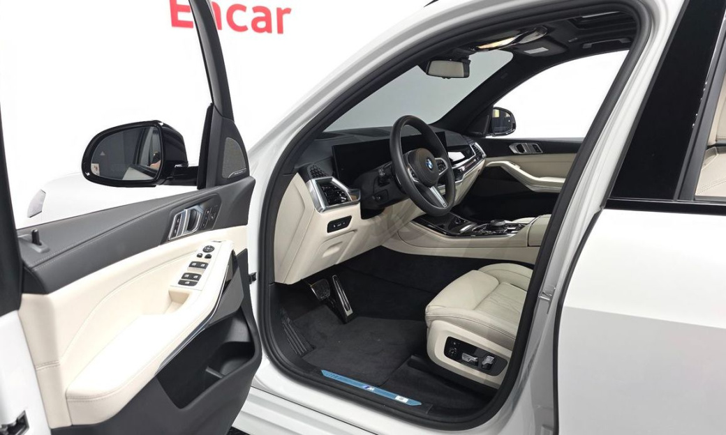 BMW X5 xDrive 40i M Sport, 2025