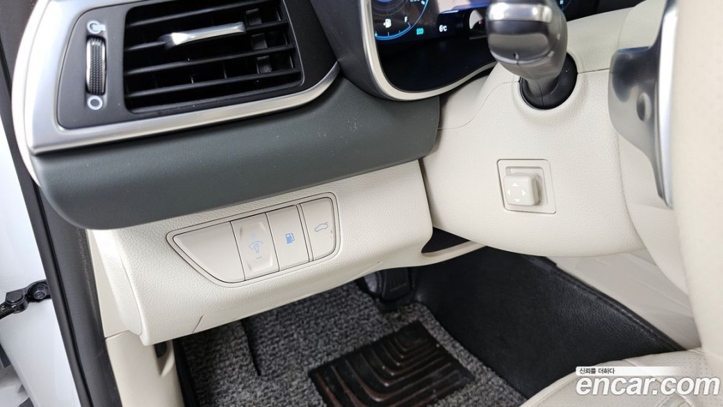Genesis G70 Gasoline 2.0T 2WD, 2022