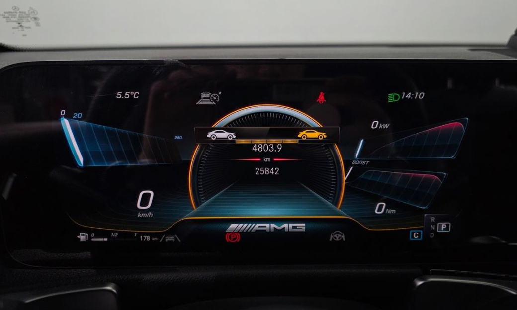 Mercedes-Benz GLB-Class AMG GLB35 4MATIC, 2022