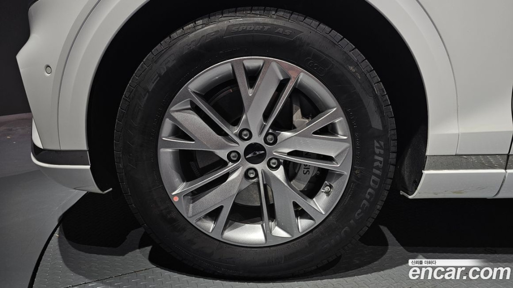 Genesis GV70 2.5T Gasoline 2WD, 2025