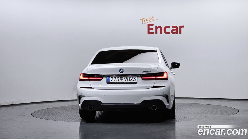 BMW 3-Series 320i M Sport, 2022