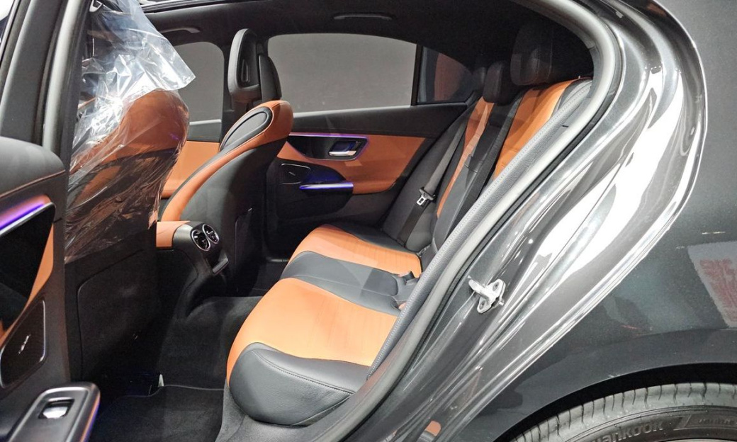 Mercedes-Benz C-Class C300 AMG Line, 2022