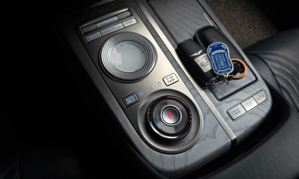 Genesis G80 Gasoline 2.5 Turbo AWD, 2022