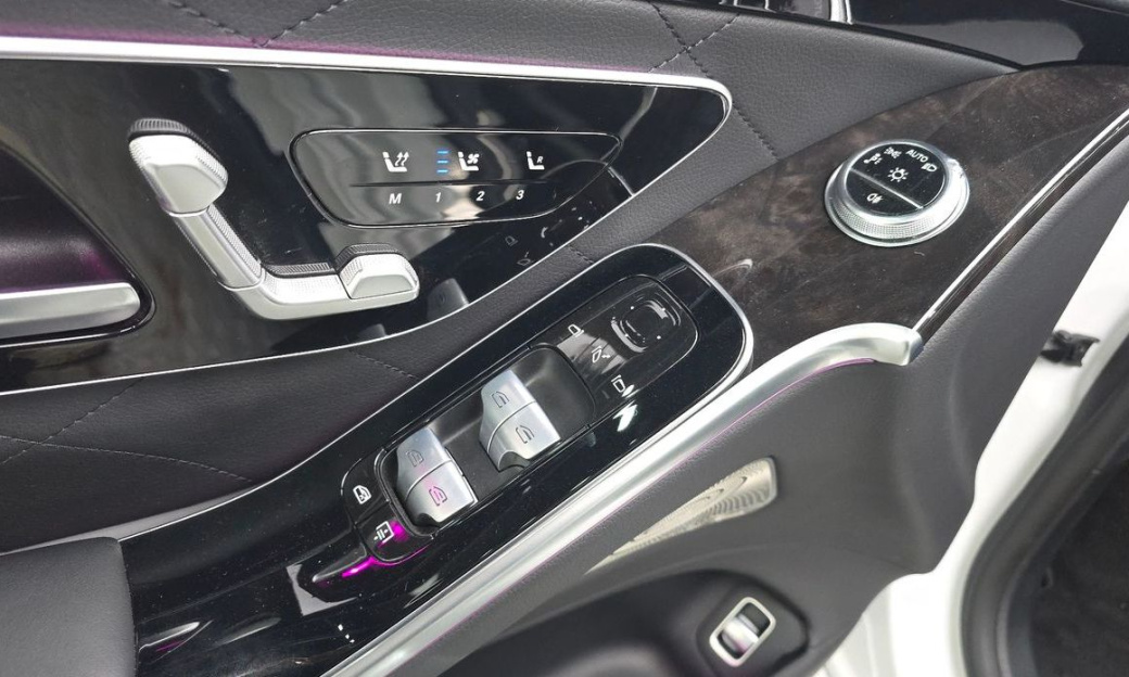 Mercedes-Benz S-Class S500 4MATIC, 2024