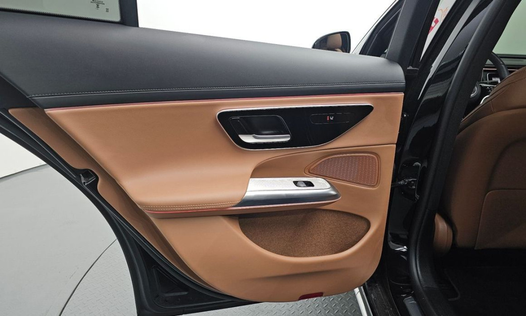 Mercedes-Benz E-Class E220d 4MATIC Exclusive, 2024