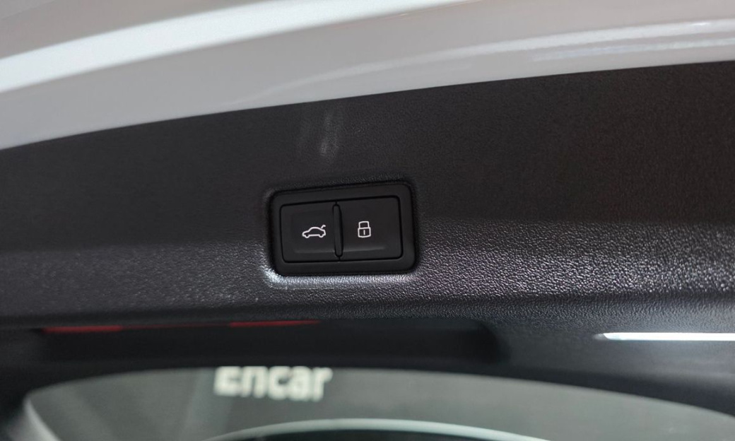 Audi Q5 40 TDI Quattro S Line Black Edition, 2025