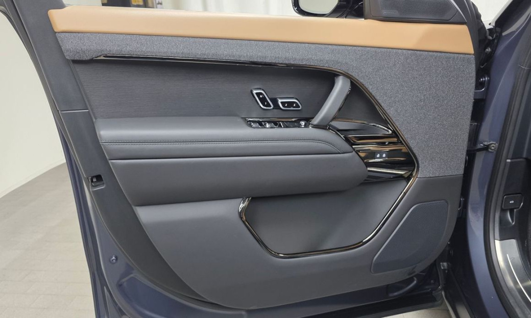 Land Rover Range Rover Sport P400 AB, 2025