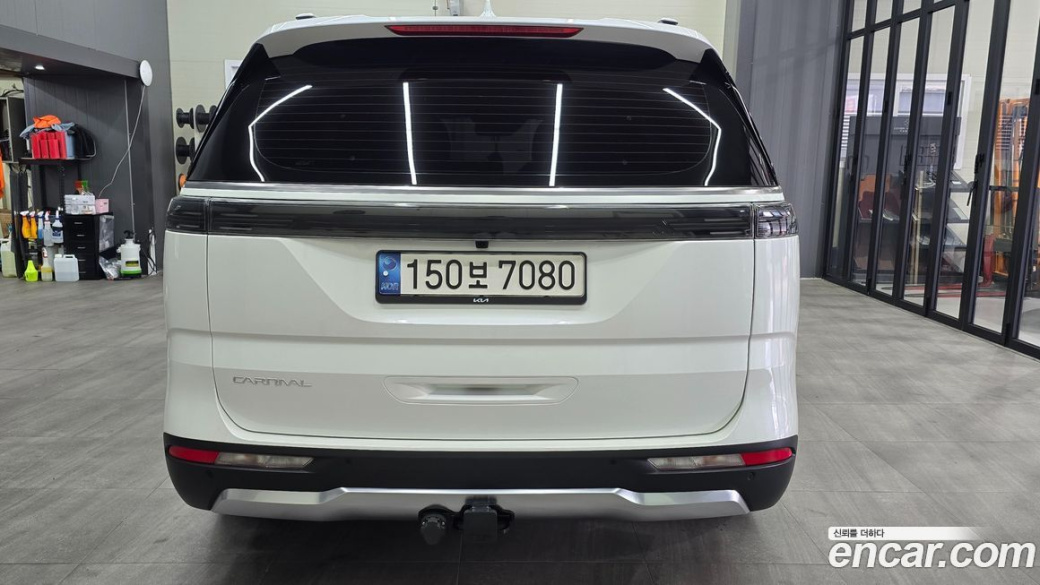 Kia Carnival 7-Seater Signature, 2023