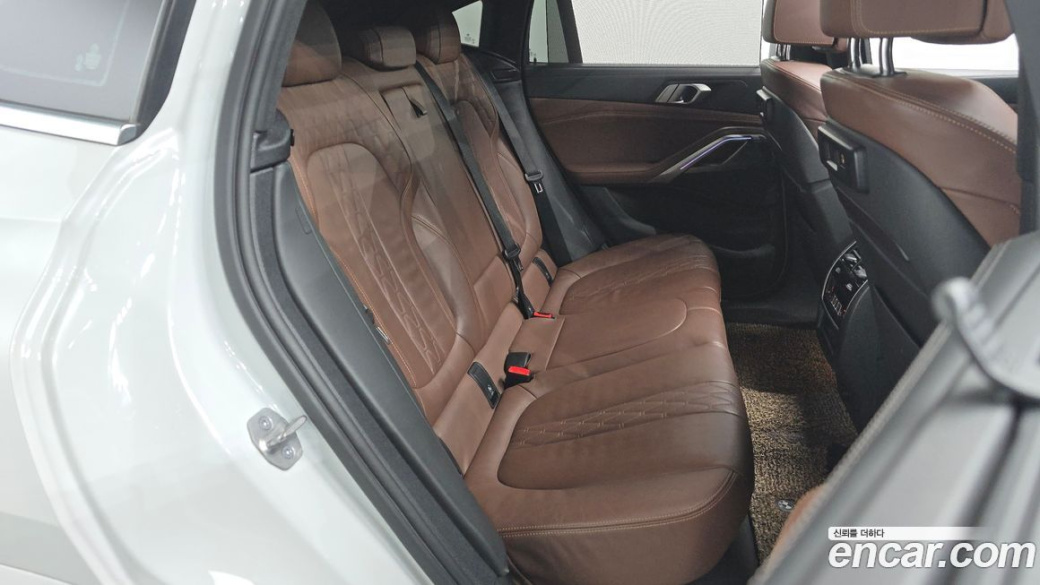 BMW X6 xDrive40i M Sport, 2022