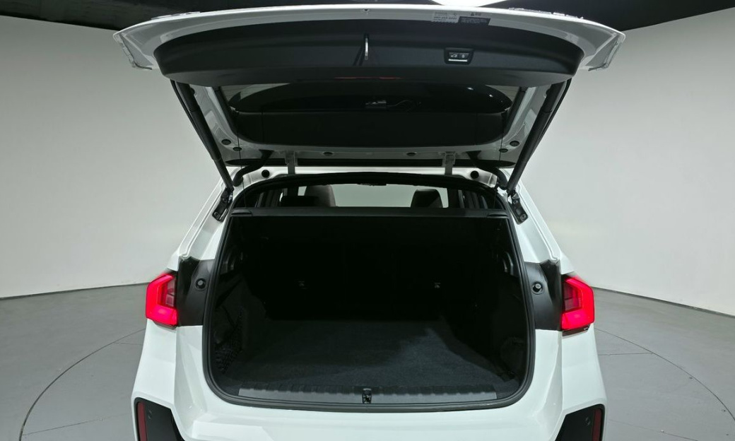 BMW X1 xDrive 20i M Sport, 2024