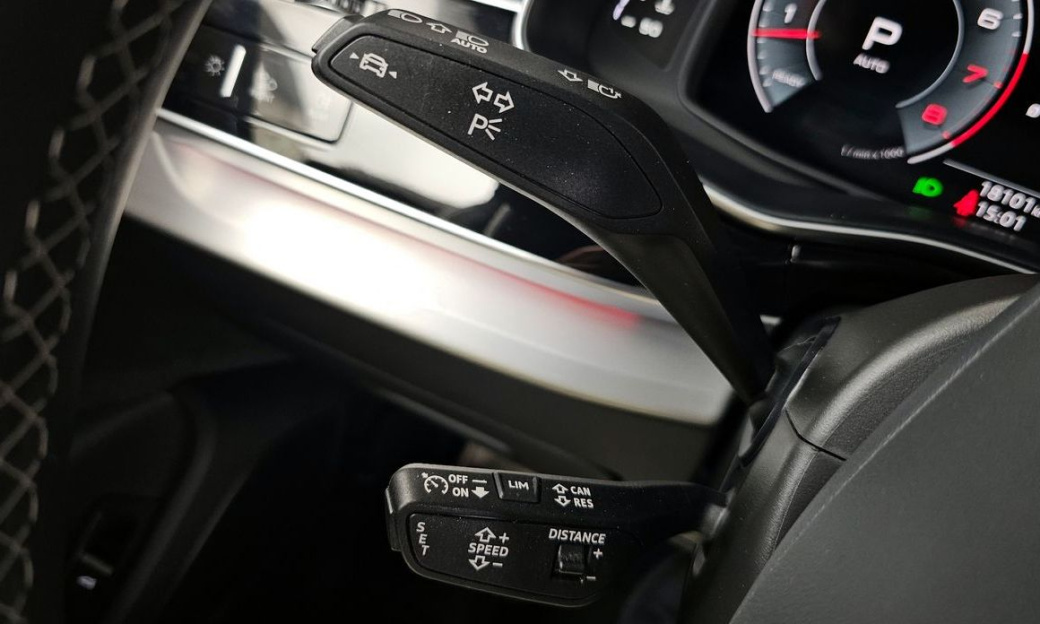 Audi Q7 55 TFSI Quattro Premium, 2025