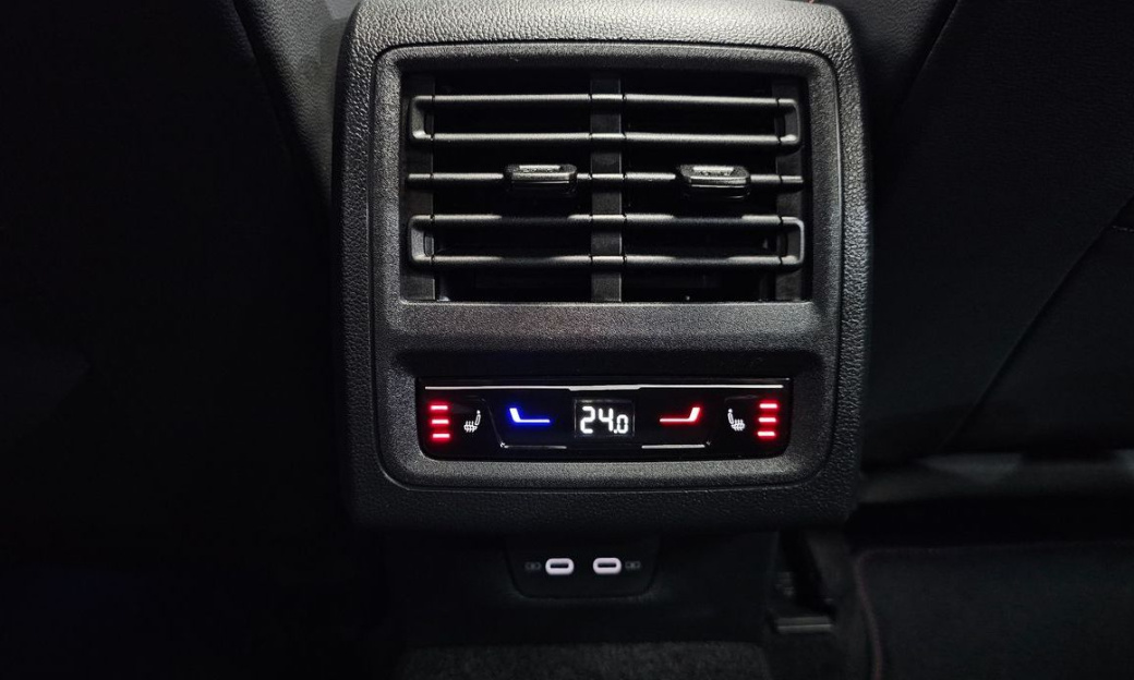 Volkswagen Golf 2.0 GTI, 2024