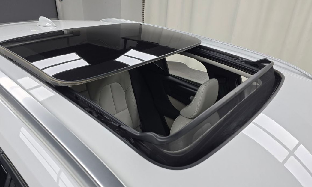 Volvo XC40 B4 Ultra Bright, 2025