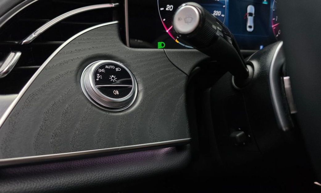 Mercedes-Benz E-Class E200 Avantgarde, 2024