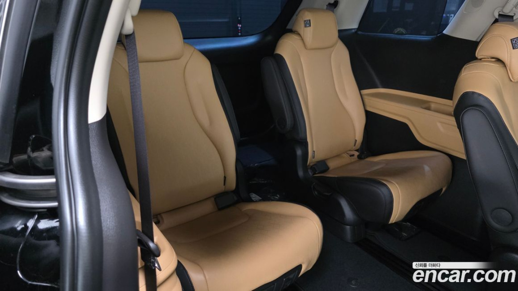 Kia Carnival 9-Seater Noblesse, 2023
