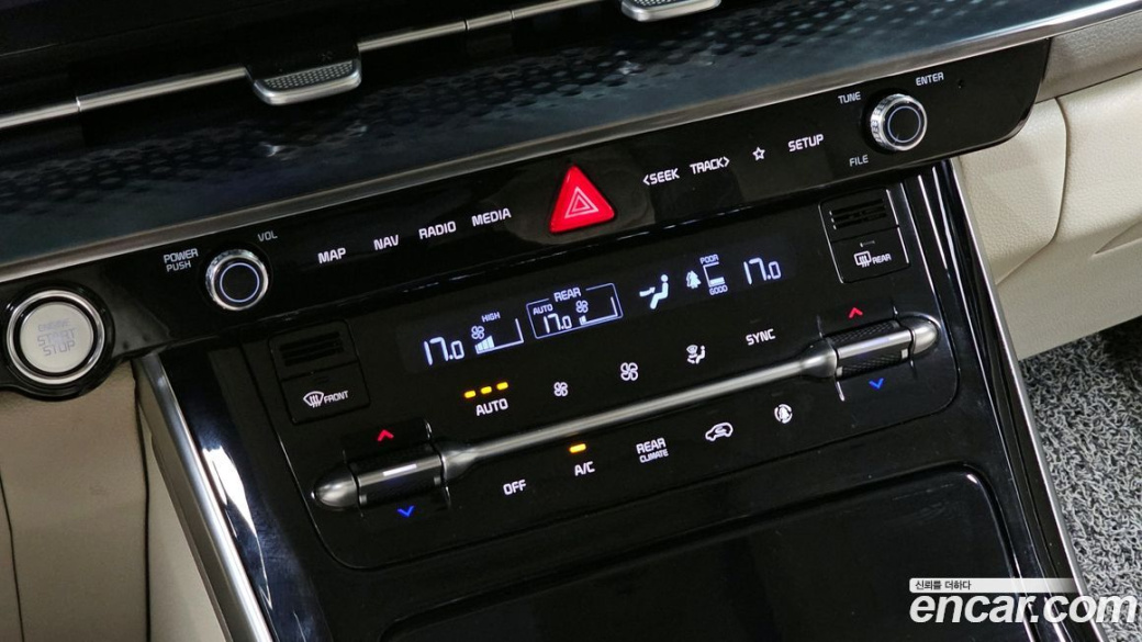 Kia Carnival 9-Seater Hi-Limousine, 2022