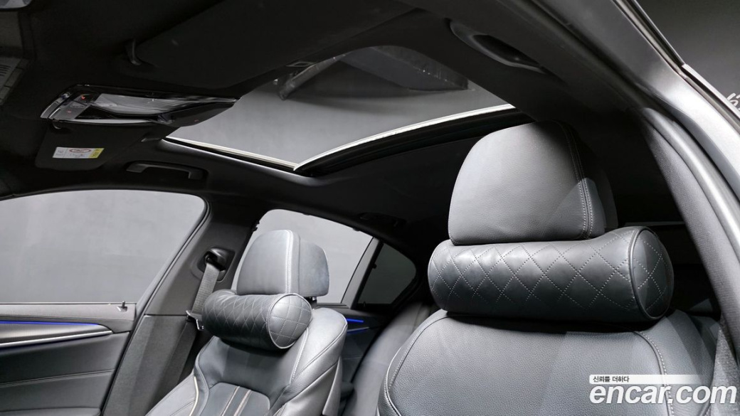BMW 5-Series 520i M Sport, 2023