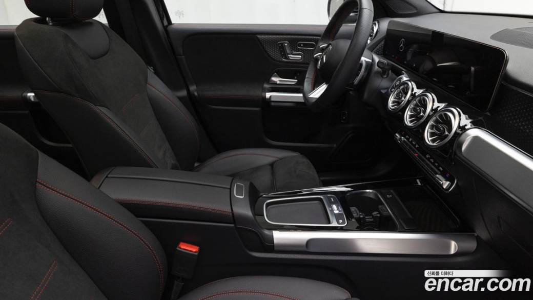 Mercedes-Benz GLB-Class GLB250 4MATIC, 2025