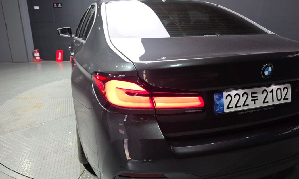 BMW 5-Series 520i M Sport, 2023