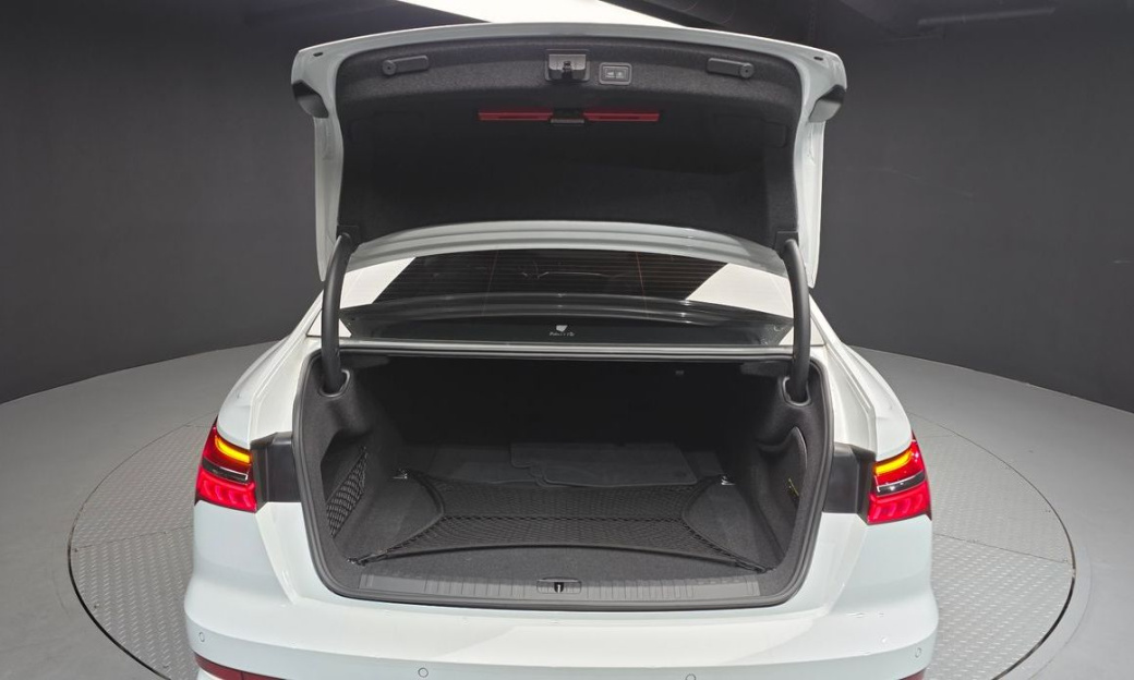Audi A6 40 TDI Premium, 2022