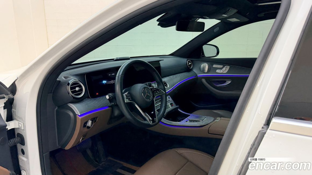 Mercedes-Benz E-Class E350 4MATIC Avantgarde, 2022