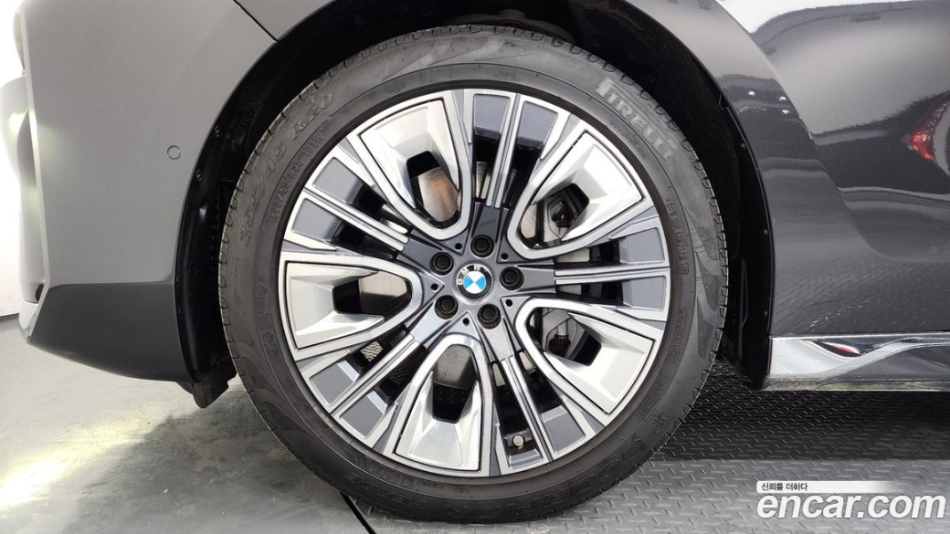 BMW 7-Series 740i sDrive Design Pure Excellence, 2023