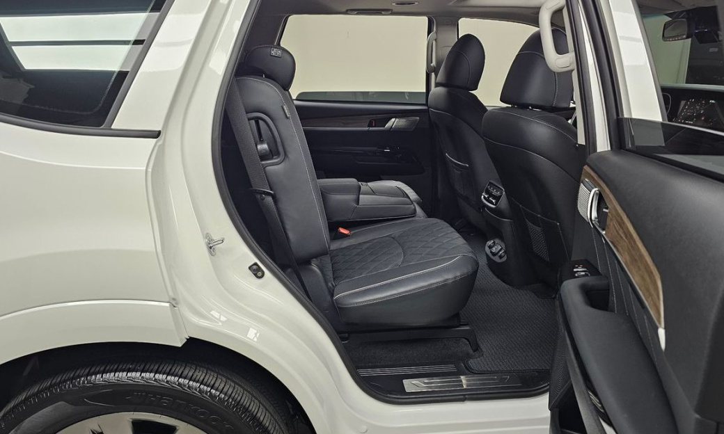 Kia Mohave Diesel 3.0 4WD 7-Seater, 2024