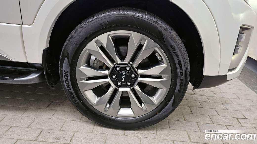 Kia Mohave Diesel 3.0 4WD 5-Seater, 2023