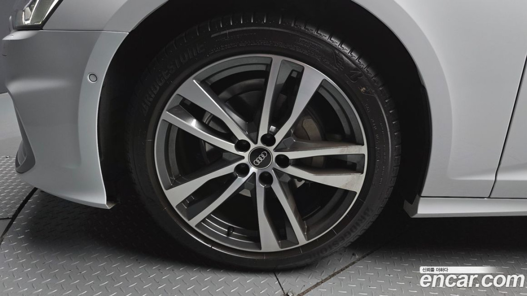 Audi A6 40 TDI Premium, 2022
