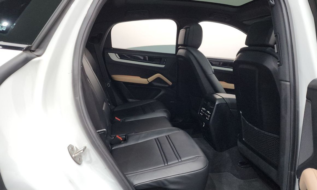 Porsche Cayenne 3.0 Coupe, 2024