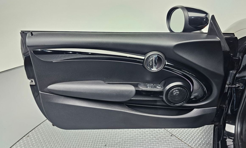 Mini Cooper JCW, 2024