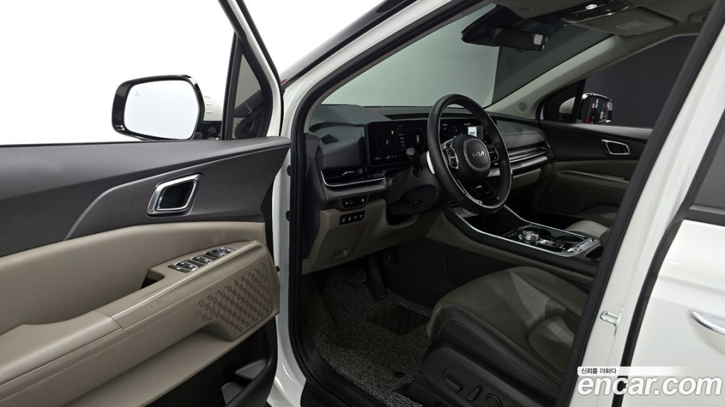 Kia Carnival 7-Seater Noblesse, 2024
