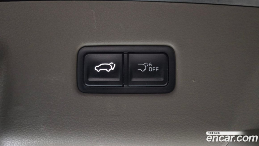 Kia Carnival 9-Seater Gravity, 2024