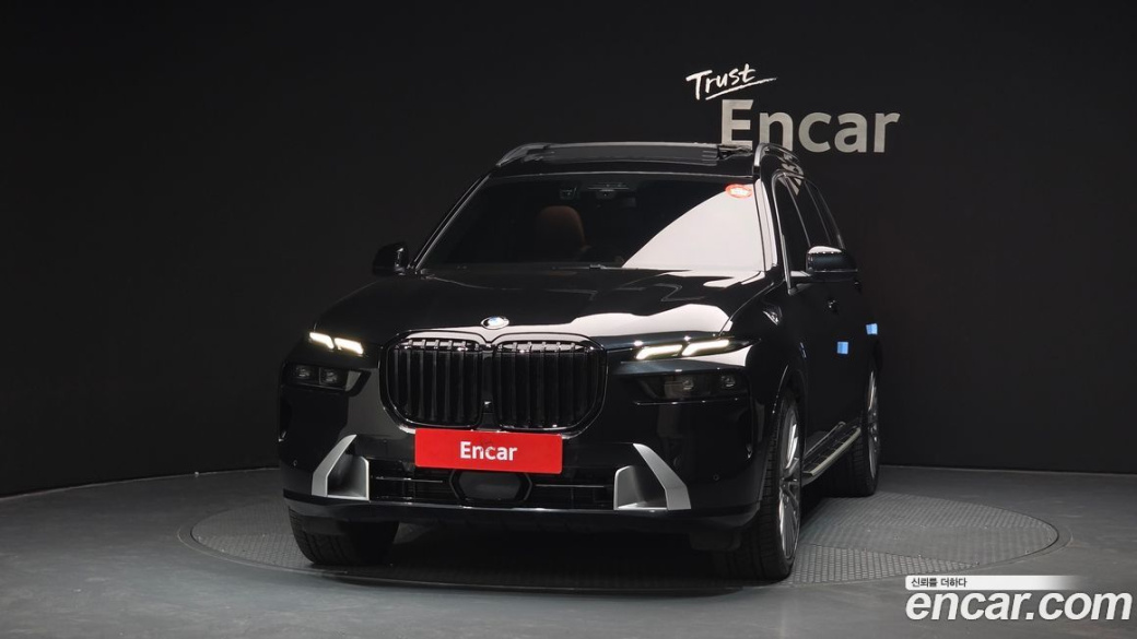 BMW X7 xDrive 40i Design Pure Excellence 7-Seater, 2024